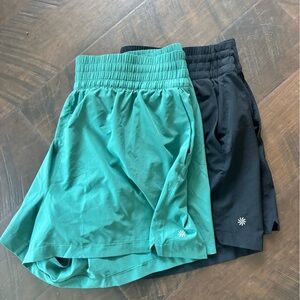 Athleta Weekender High Rise Run Shorts 3” (2pr)